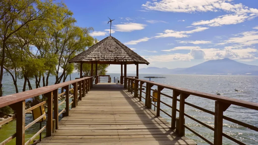 Malecón of Jocotepec | Image extracted from topadventure.com