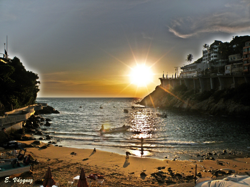Narrow Beach (Playa Angosta). Image extracted from www.flickr.com/photos/vazquez100
