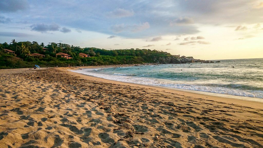 Playa Zicatela | Image extracted from sierravictoria.com
