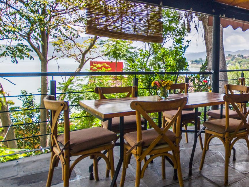 Stunning lake views at Los Veleros, one of the best restaurants in Valle de Bravo