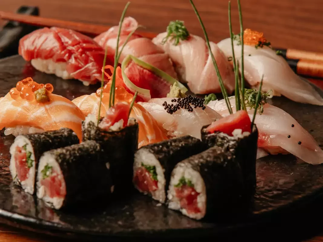 Selection of sushi and sashimi from Tani Omakase, one of the best restaurants in Valle de Bravo